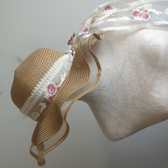 Cottagecore Romanic Embroidered Bow Straw Hat - Picture 1 of 12